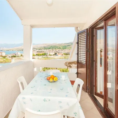 Mate - Free Parking Apartman Pag Town