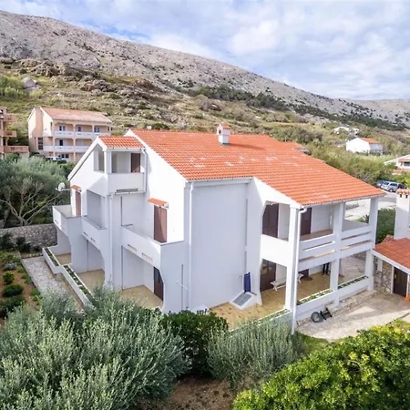 Mate - Free Parking Apartment Pag Town